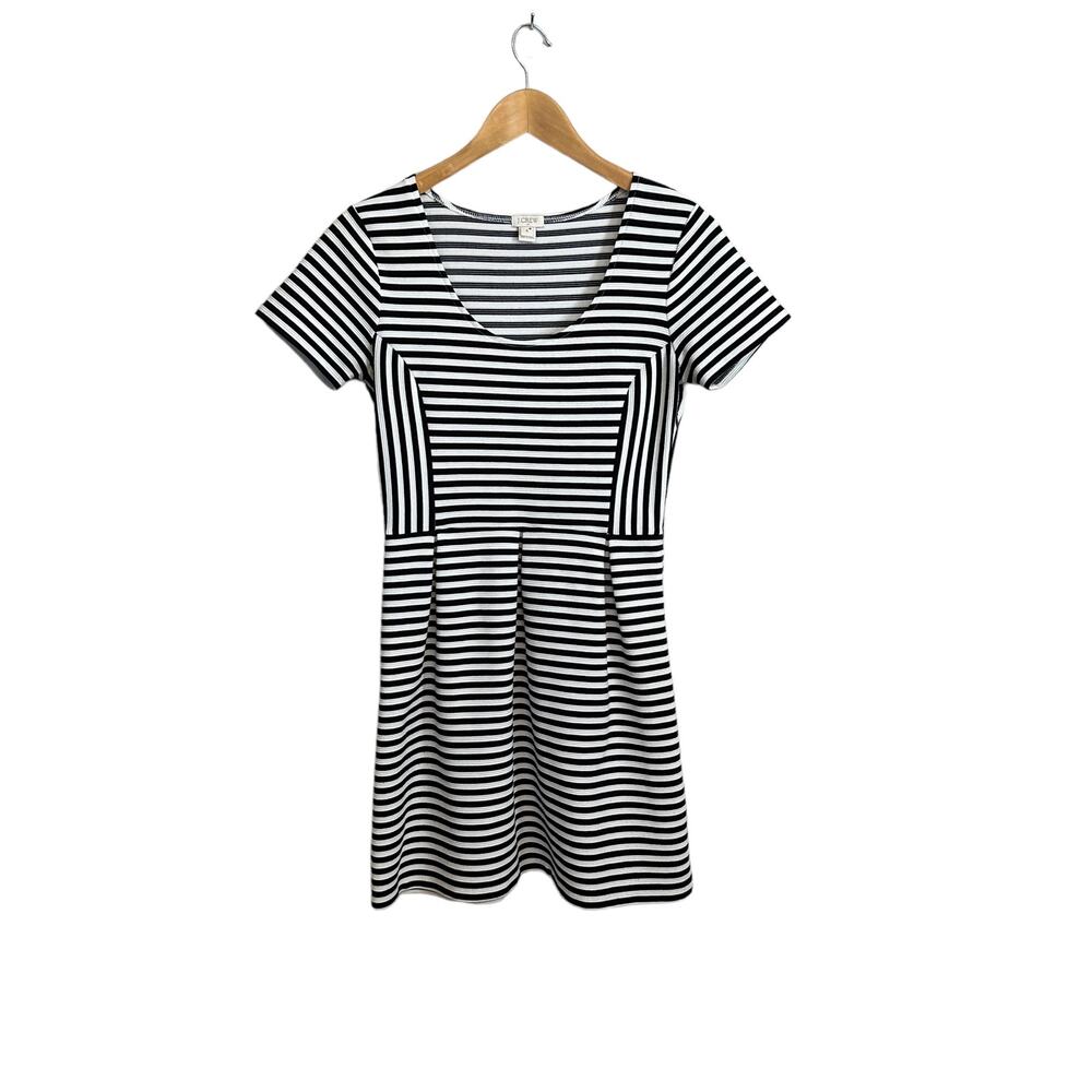 J Crew Pleated Black White Striped Fit and Flare Short Sleeve Mini Dress Size 4